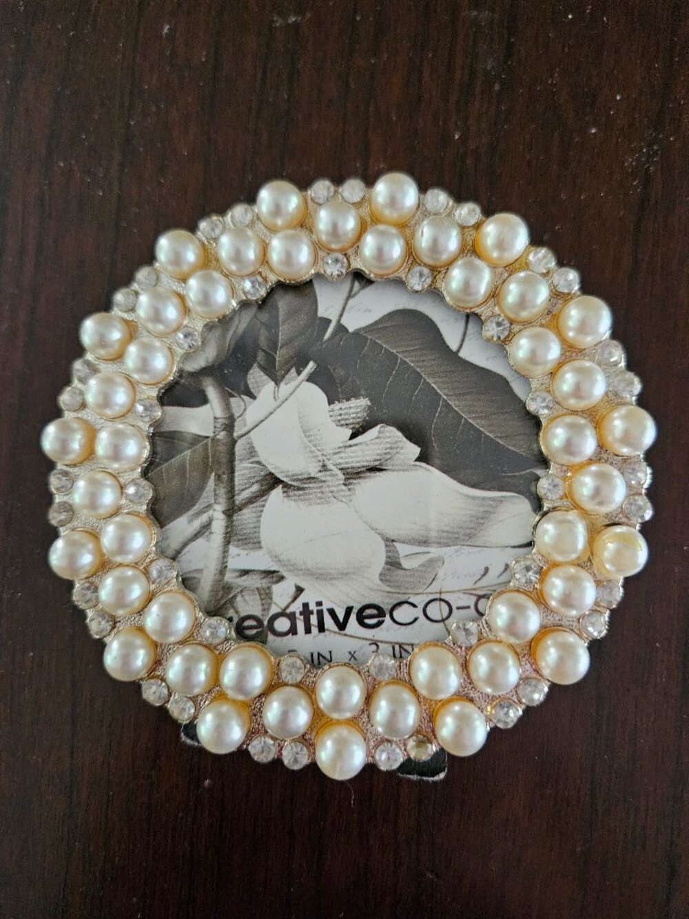 Decorative 4 inch Pearl-Like Frame